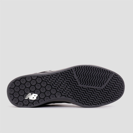 New Balance 440 V2 Skate Shoes Black / White